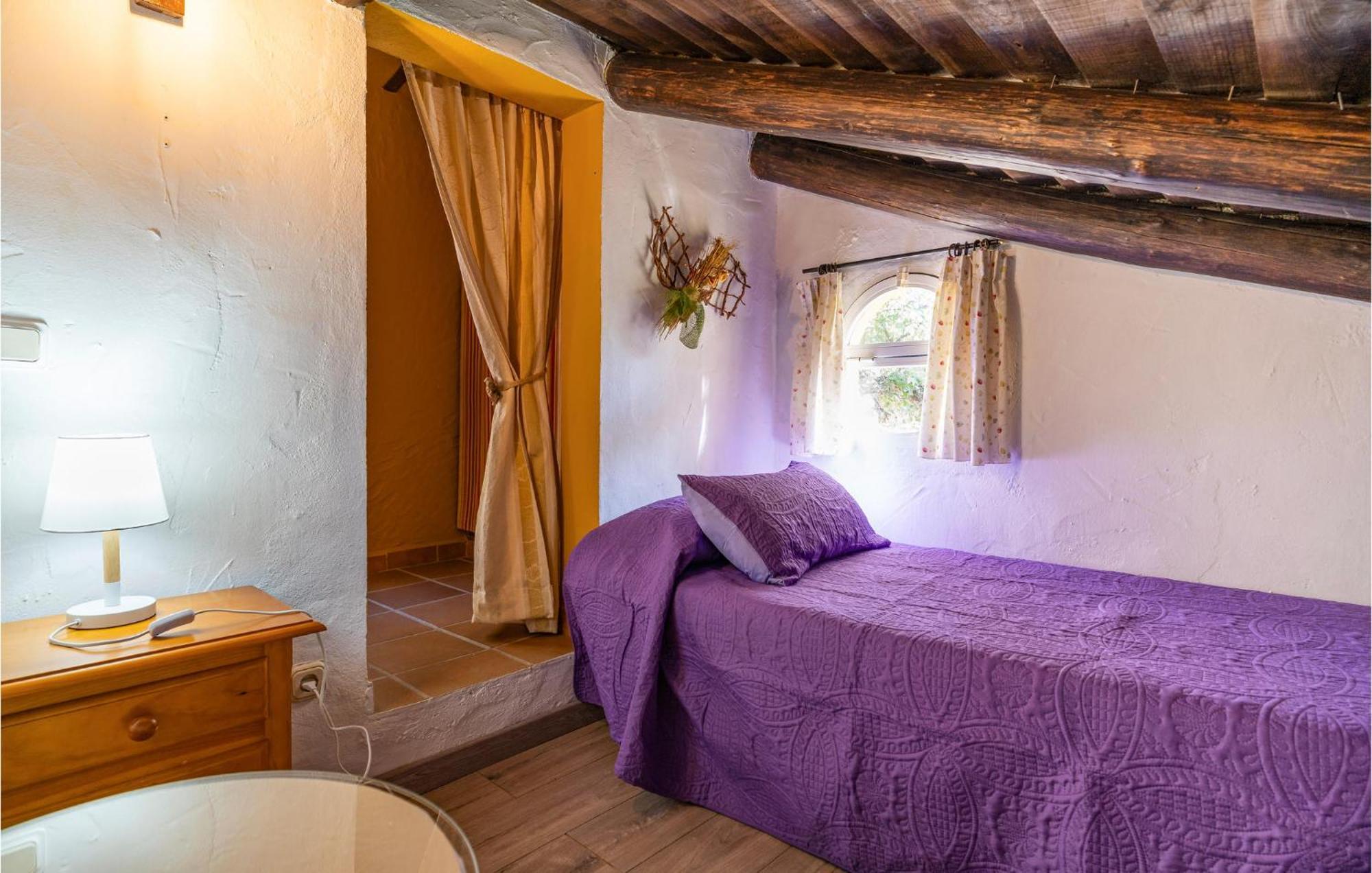Amazing Cottage In Algatocin With Kitchen Esterno foto