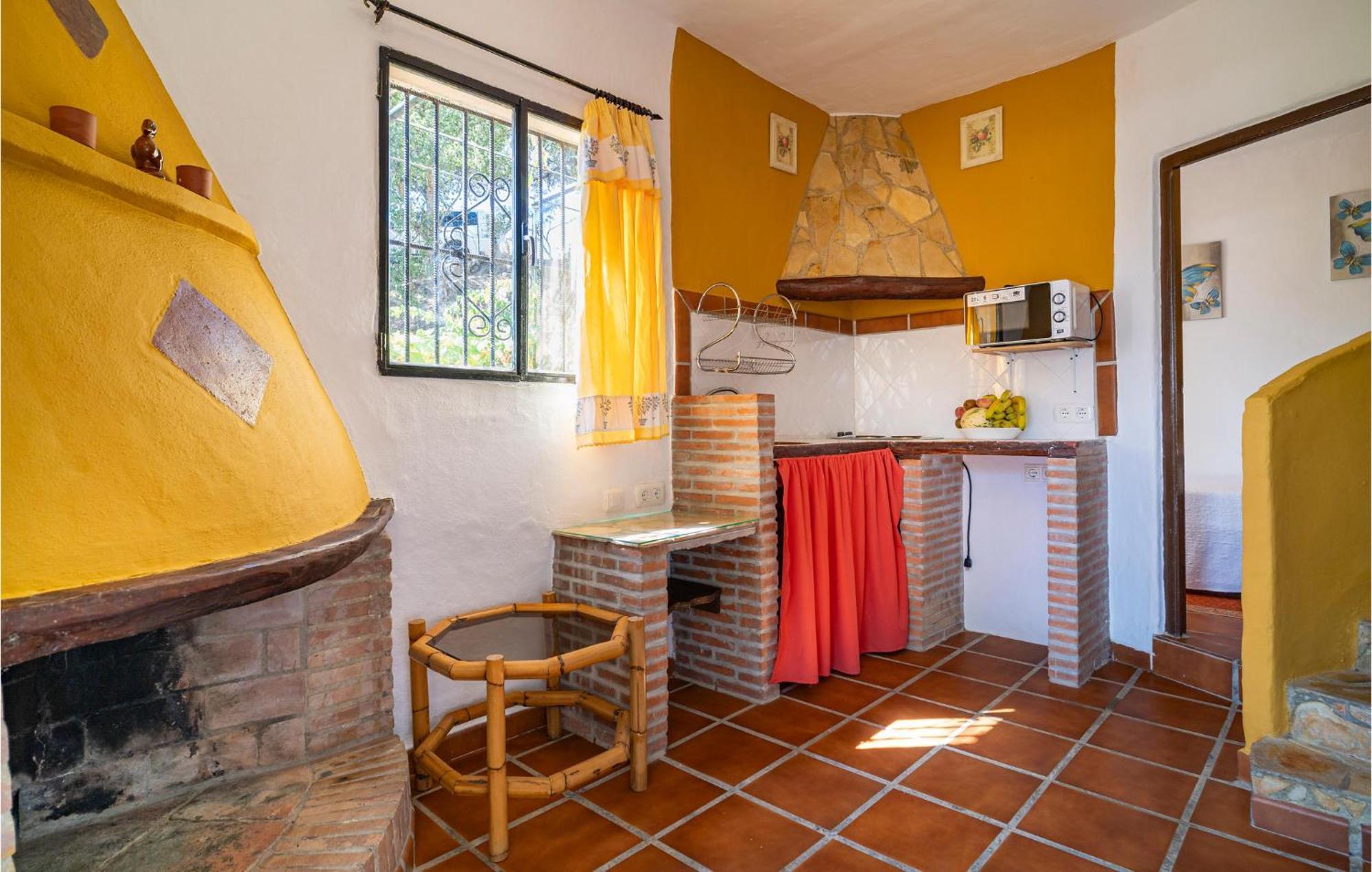 Amazing Cottage In Algatocin With Kitchen Esterno foto