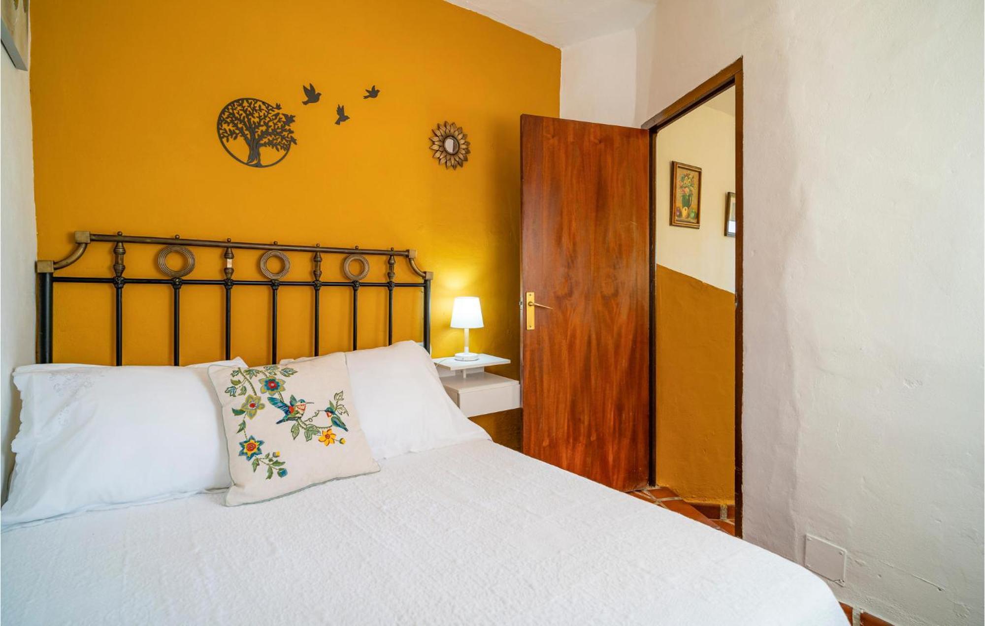 Amazing Cottage In Algatocin With Kitchen Esterno foto